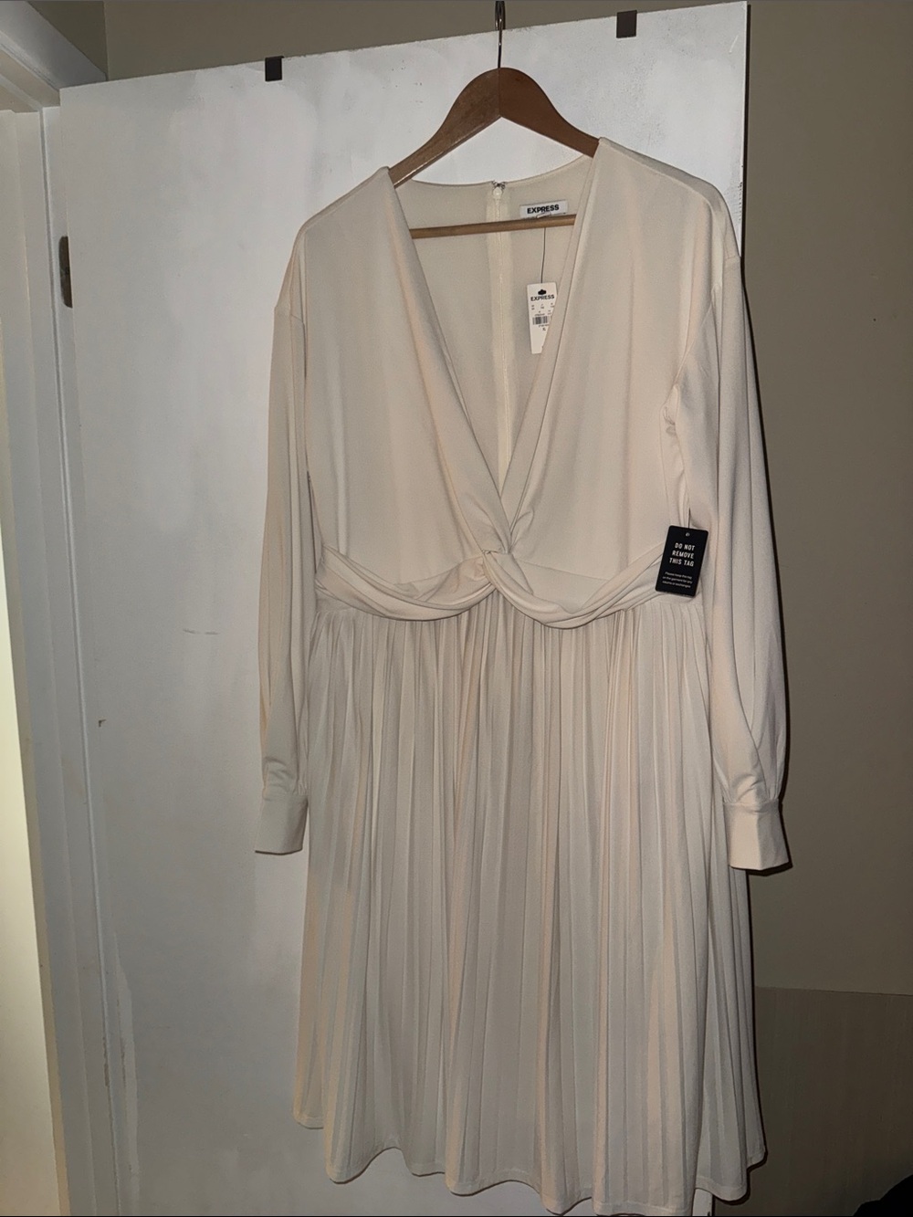 Express Cream Pleated Long-Sleeve Twist-Front Dress